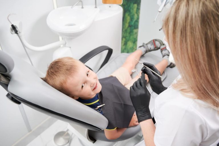 Odontología preventiva: qué tratamientos ofrecen las clínicas actuales.
