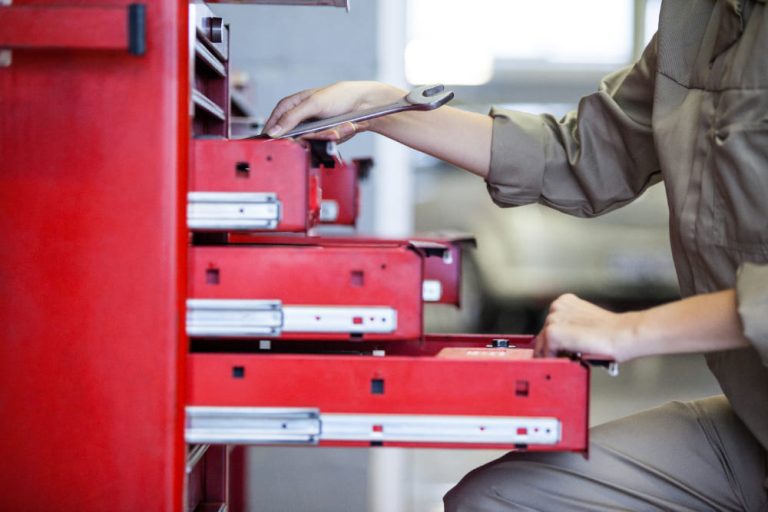 Aspectos clave para elegir cerrajería industrial