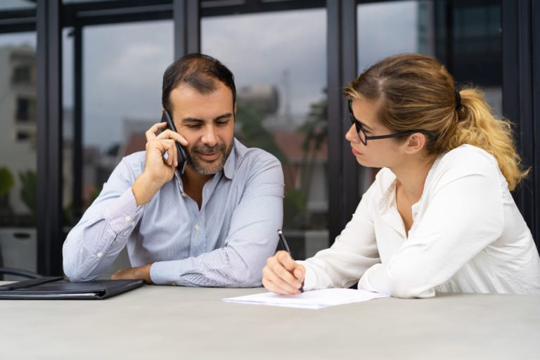 Aumenta el número de autónomos en España que contratan los servicios de asesores